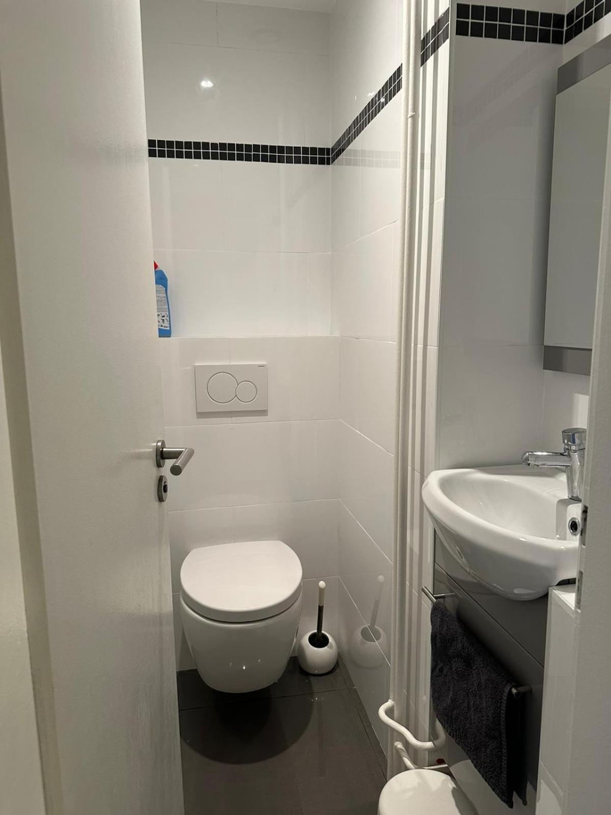 Appartement Renovated 3-room Near Tram Stop